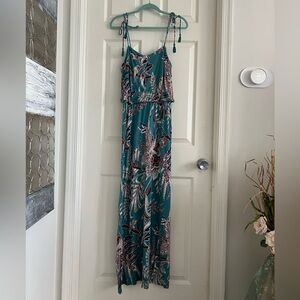 Loft Resort Style dress. Paisley print. EUC! Size Medium Petite.